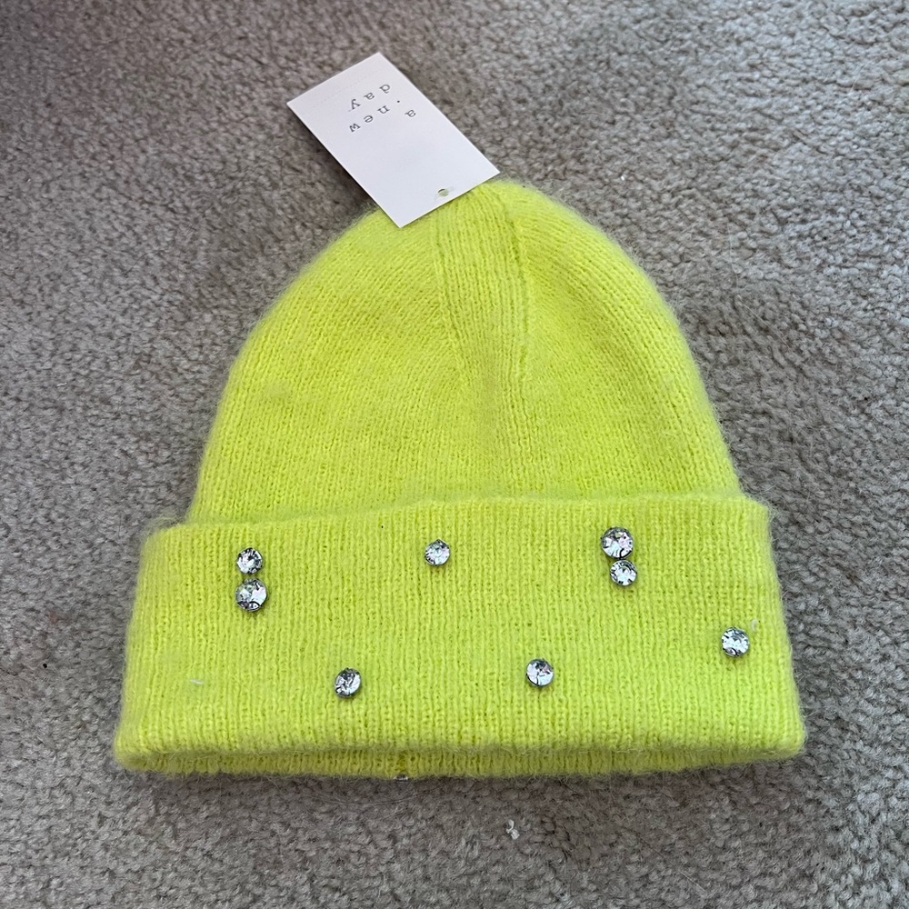 BNWT Girls/ Women’s a . new day Beanie With Bling